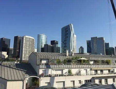 Hotel The Social Hub Paris La Defense 3*