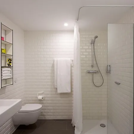 Hotel The Social Hub Paris La Defense 3*