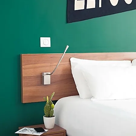 The Social Hub Paris La Defense Hotel 3*