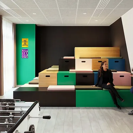 The Social Hub Paris La Defense 3* Puteaux