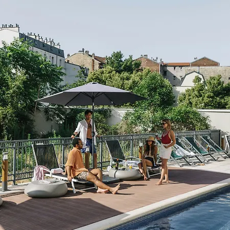 The Social Hub Paris La Defense Hotel 3*