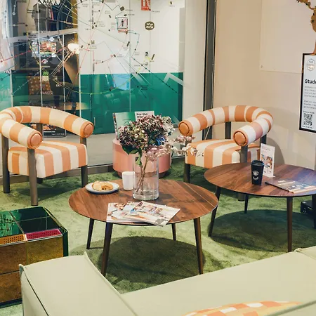 The Social Hub Paris La Defense 3* Puteaux