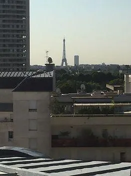 The Social Hub Paris La Defense